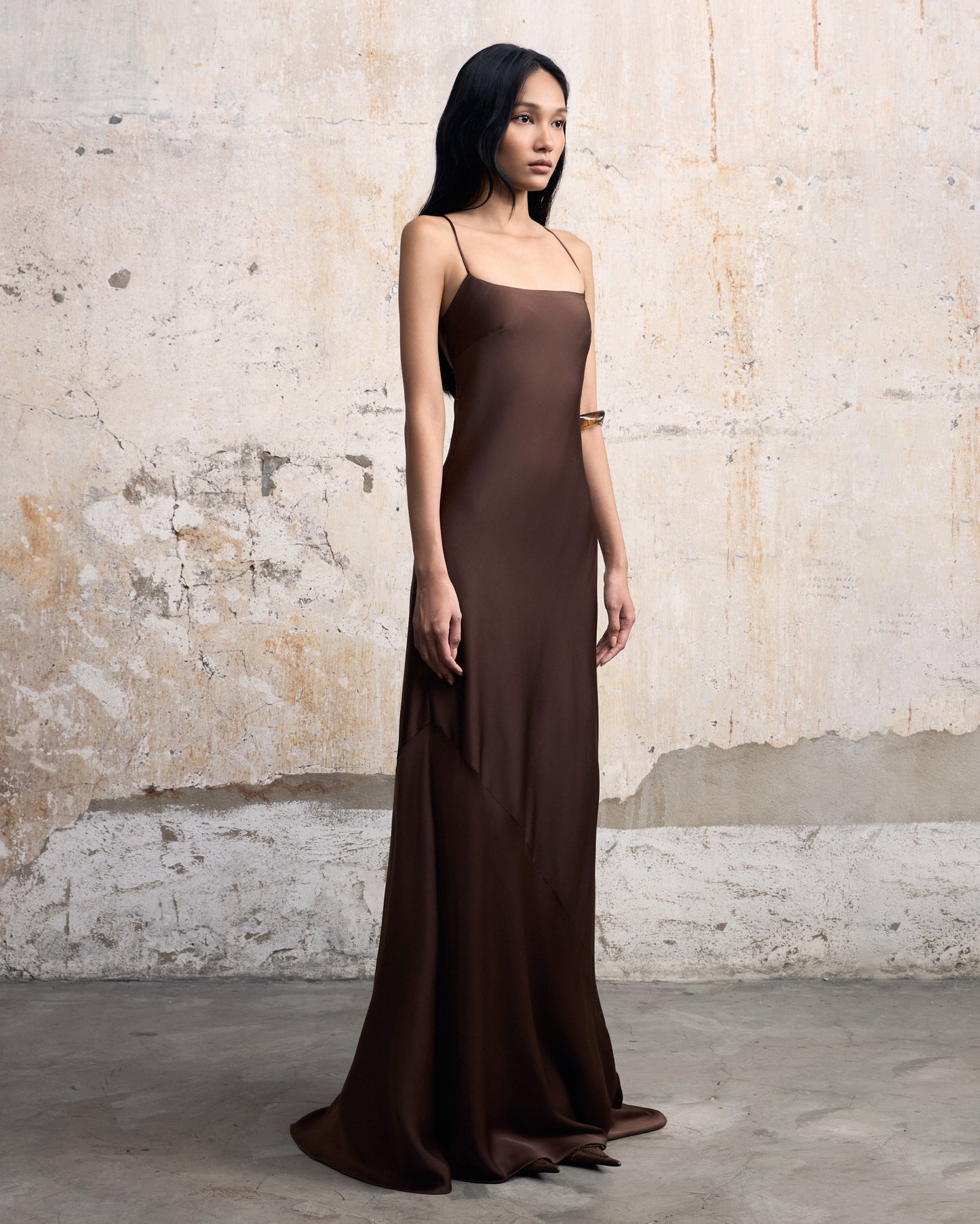 Đầm Tám Tiết Nâu