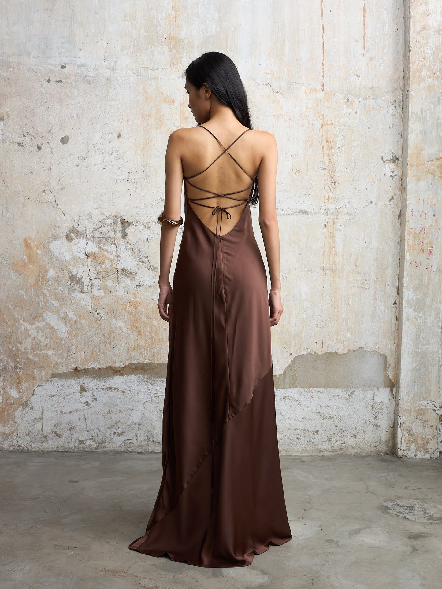 Đầm Tám Tiết Nâu