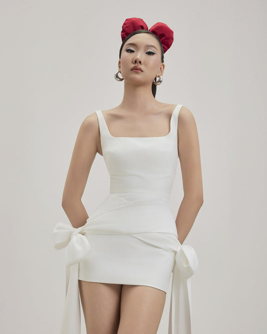 white-tie-dress caostu astoud